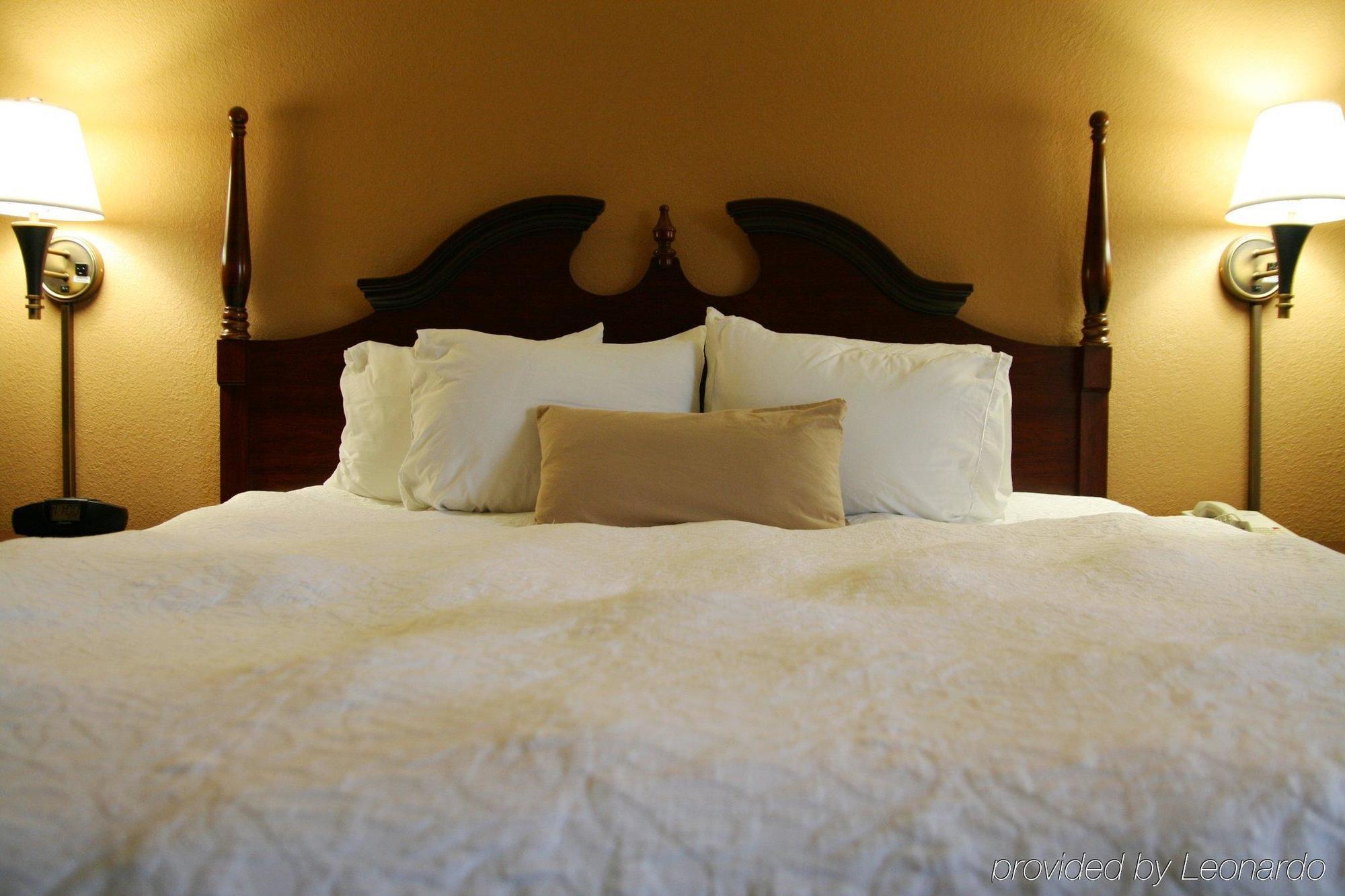 Hotel Larkspur Landing Carlisle Esterno foto